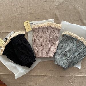 Women’s boot cuff with lace